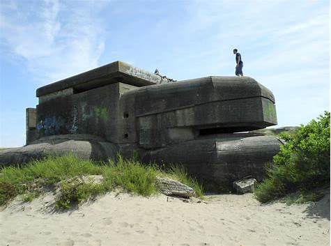 Bunkermuseum IJmuiden met rondleiding en een wandeling